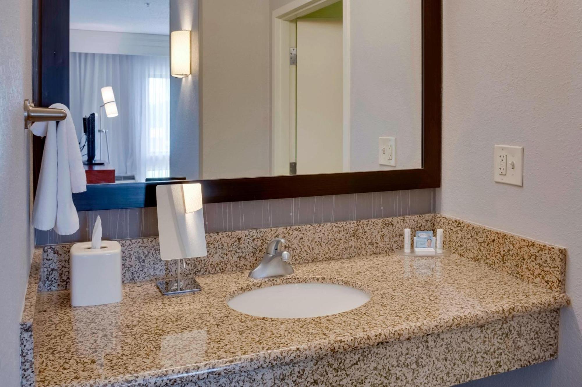 Courtyard Statesville Mooresville/Lake Norman Exterior foto